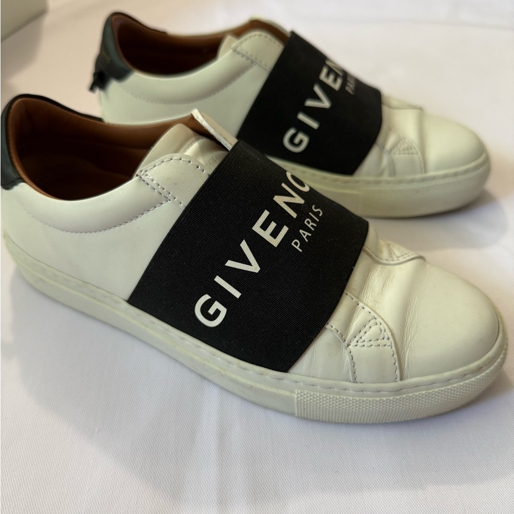 Givenchy White Sneakers with Black Logo Band